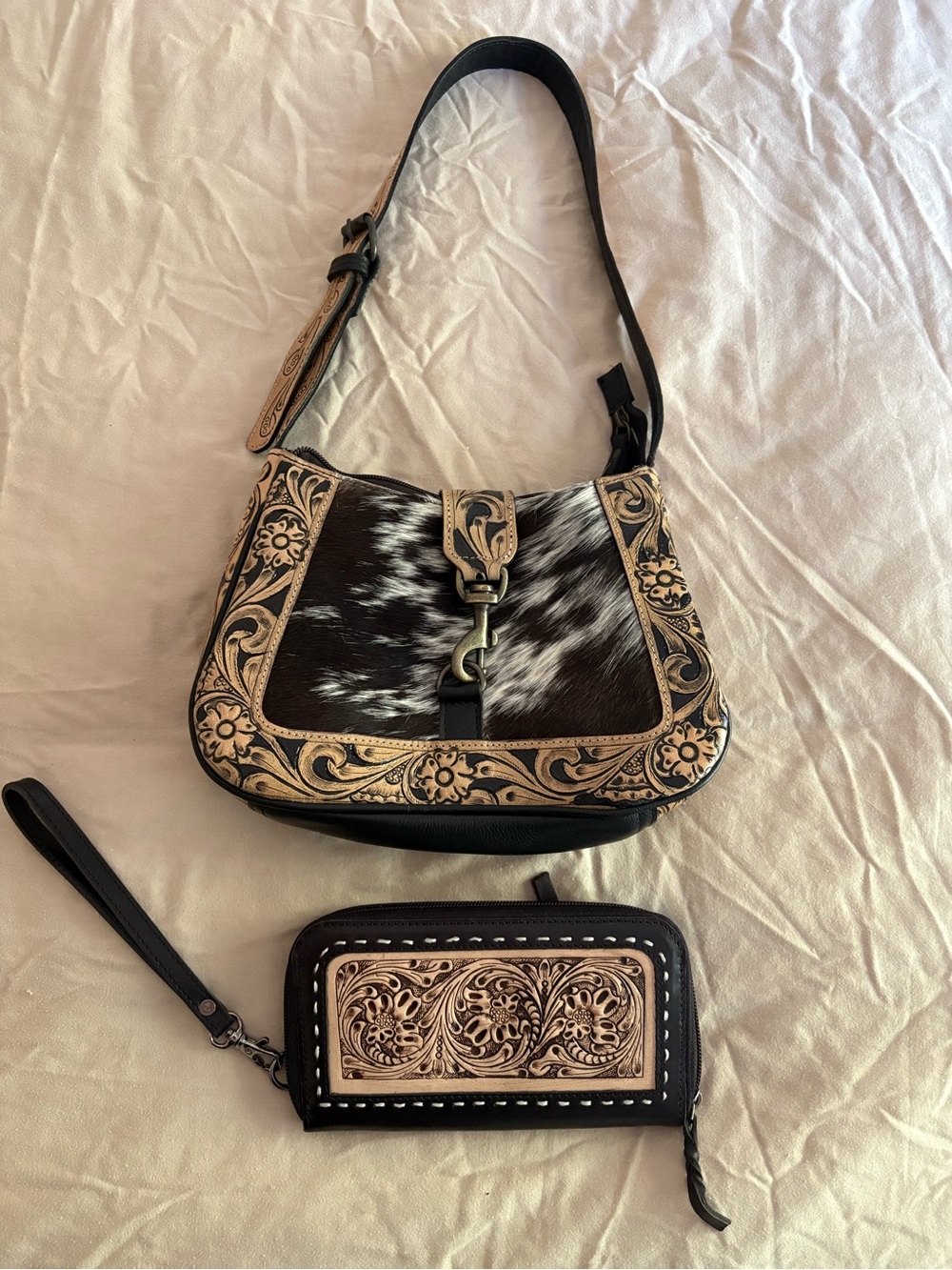 Women’s Brown and White Tooled Leather Shoulder Bag with Matching Wallet